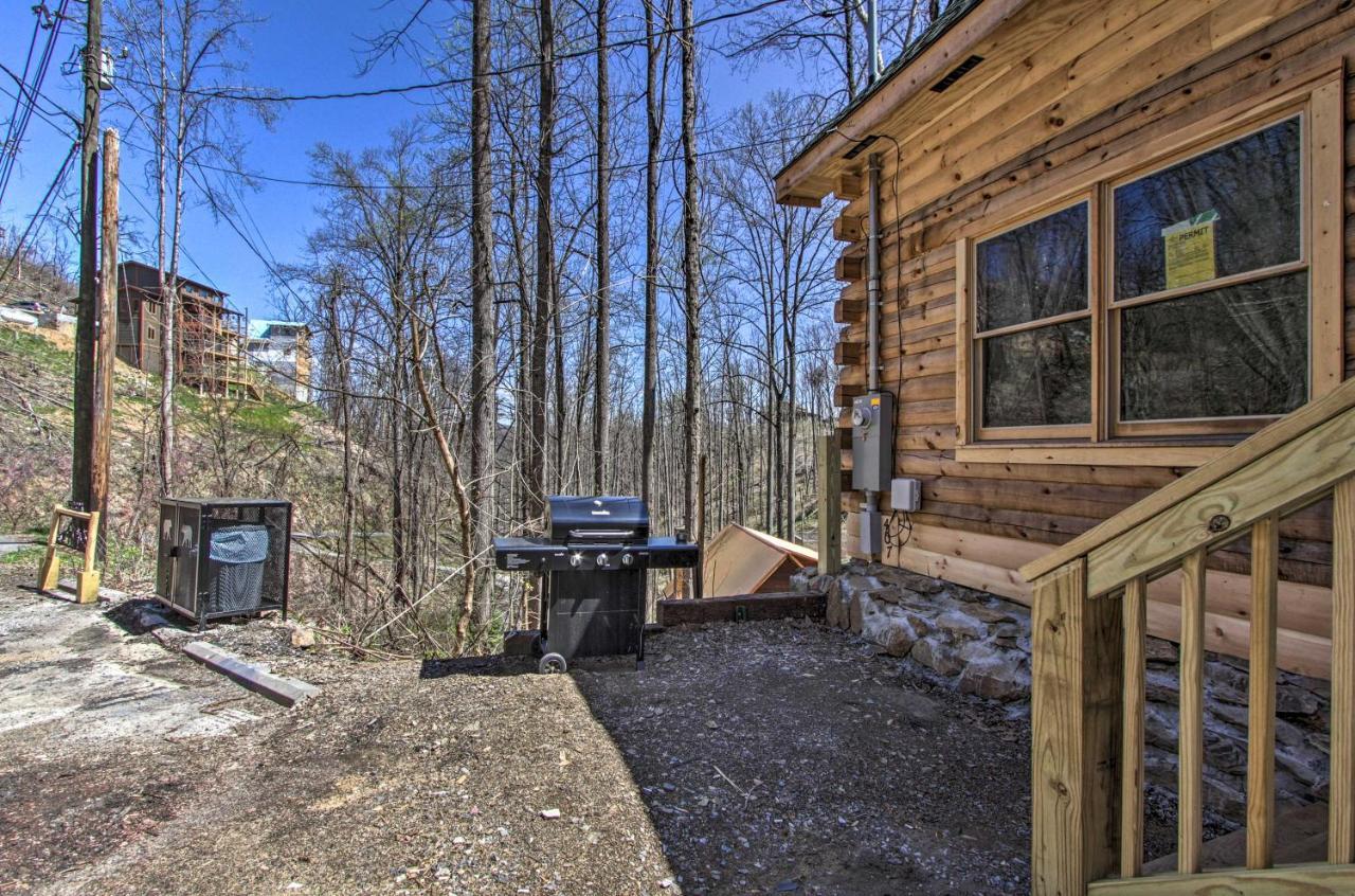 The Phoenix Cabin With Hot Tub In Gatlinburg! Экстерьер фото